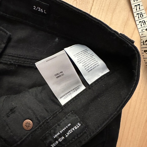 Like-New- Lucky Brand Mid Rise Straight Leg Black Jeans Pants (26) - Picture 8 of 12
